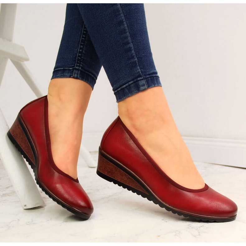 Rote Vinceza Keilpumps 1