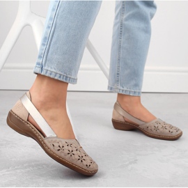 Bequeme Damen-Sommer-Slipper aus Leder, beige Rieker 41356-60 17