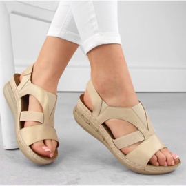 Bequeme Damen-Slipper-Sandalen mit Gummibändern, beige eVento 7765 2