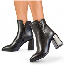 Isolierte Damen-Stiefeletten mit spitzer Zehenpartie, schwarz GD-FL2084B 1