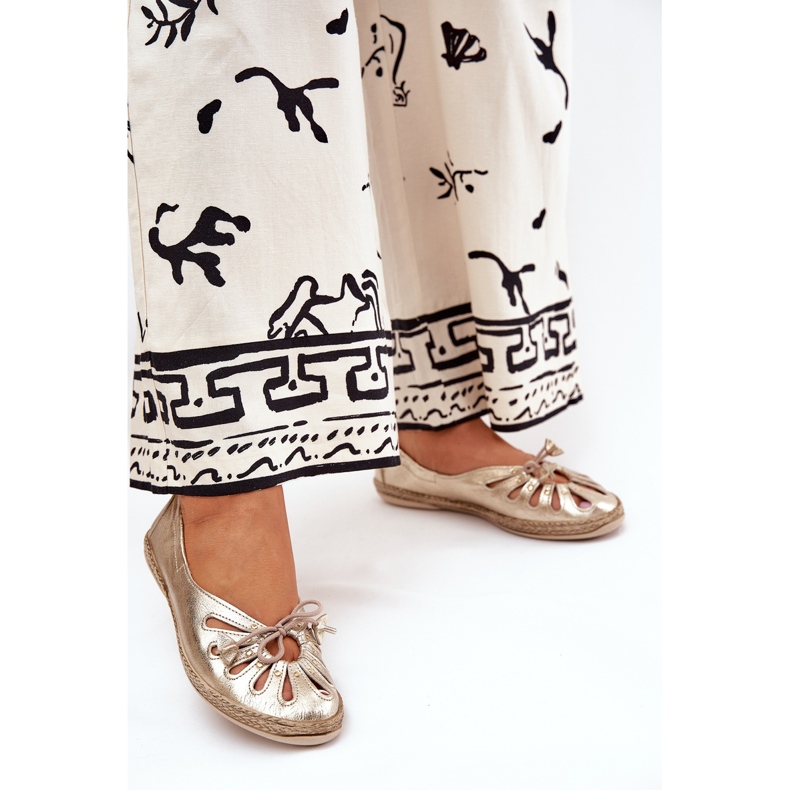 Flache Ballerinas aus natürlichen Leder Zazoo 10179 Zlotys golden 2