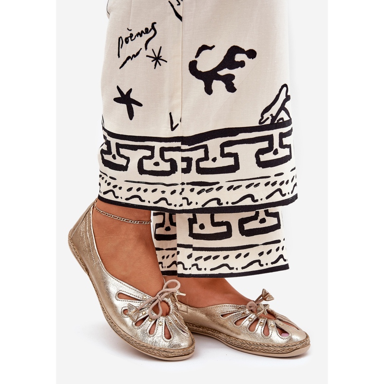 Flache Ballerinas aus natürlichen Leder Zazoo 10179 Zlotys golden 1