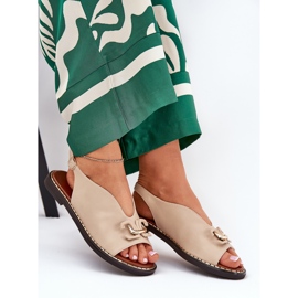 Flach -gekräuselte Sandalen mit einem Ornament aus Öko -Leder beige 6