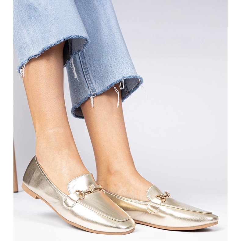 Golden elegante Slipper mit goldener Dekoration und Zirkone 1