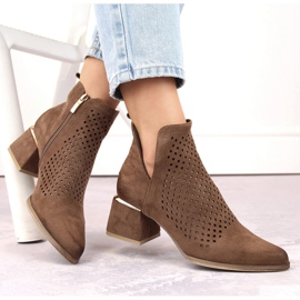 Durchbrochene Damenstiefel mit hohen Absätzen aus Wildleder in Braun Potocki SZ12356 2