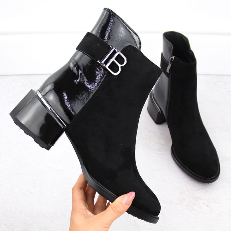 Schwarze Damen-Stiefeletten aus Wildleder und Lackleder mit hohen Absätzen D&amp;A S.Barski Premium Collection MR880-040 1