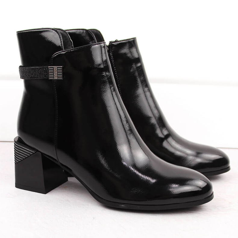 Schwarze Stiefeletten aus Lackleder mit dekorativem Absatz D&amp;A S.Barski Premium Collection MR880-140 2