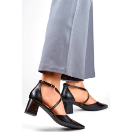 Damenpumps mit Riemchen auf niedrigem Absatz, schwarz GD-FL1150B 1