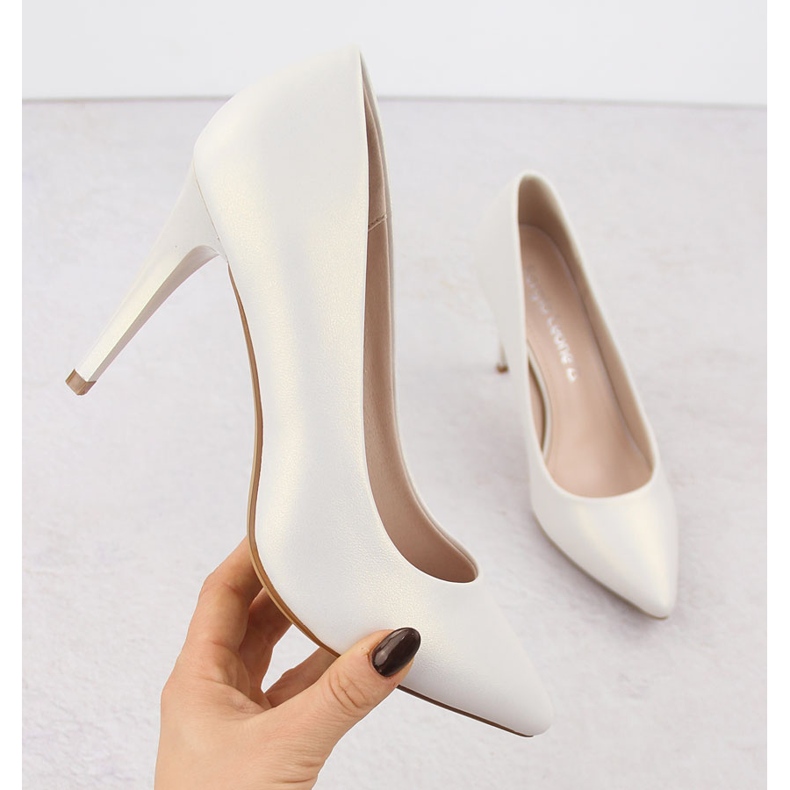 Cremefarbene Perlenpumps Sergio Leone 1878 weiß 1