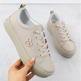 Frauen Lederschuhe auf der Plattform Beige Filippo 3533 1