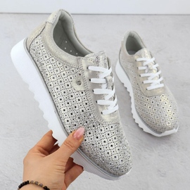 S.Barski Damen-Lederschuhe auf der Openwork-Plattform Złote S. Barski LR51-927 golden 1