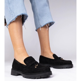 Schwarze Slipper aus Ekozamsz mit Dekoration 1