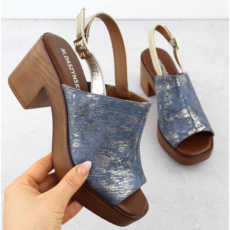 Frauensandalen auf der Säule, vergoldete M. Daszyński MR23126-7 blau 1