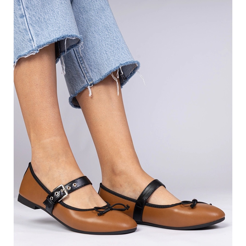 Brown Women's Ballerinas mit einem Bug braun 1