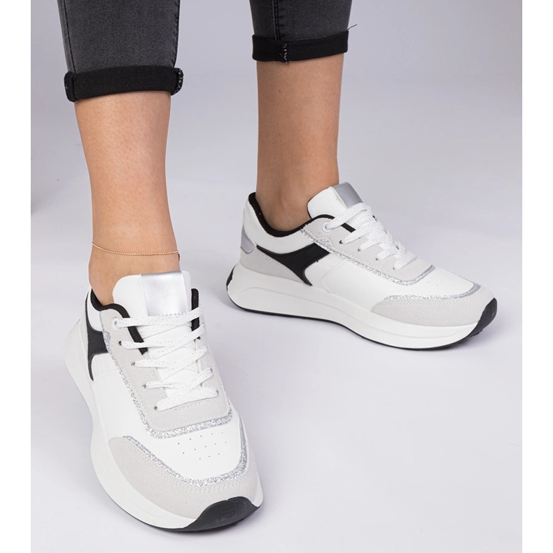 Weiße Damen-Sneaker mit Glitzer 2