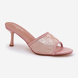 Dekorierte Flip -Flops am Champagnernadel golden 4