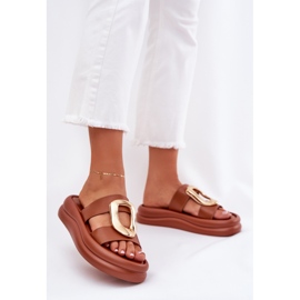Women's Flip Flops auf der Plattform mit dem goldenen Detailkamel braun 2