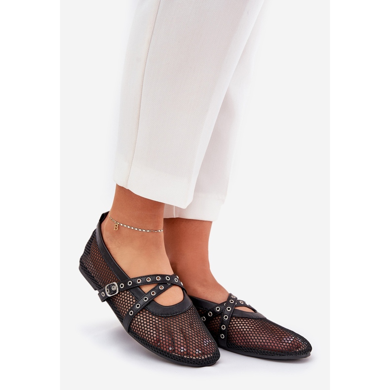 Flache Ballerinas mit schwarzen Streifen 1