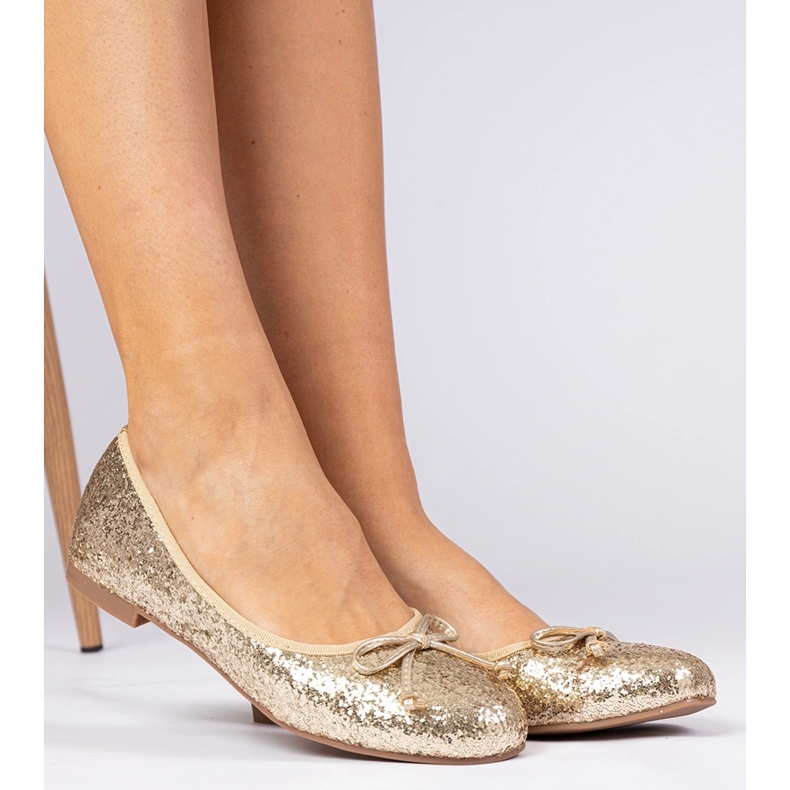 Glitzer Ballerinas für Goldene Frauen mit einem Bogen 1