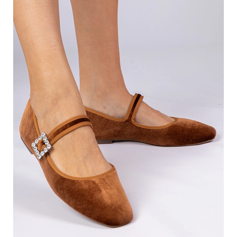 Brown Damen VeloR Ballerinas mit einer Schnalle braun 1