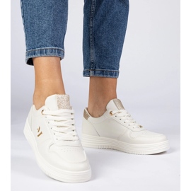 Beige Frauen -Sneakers mit goldenem Brokat 2