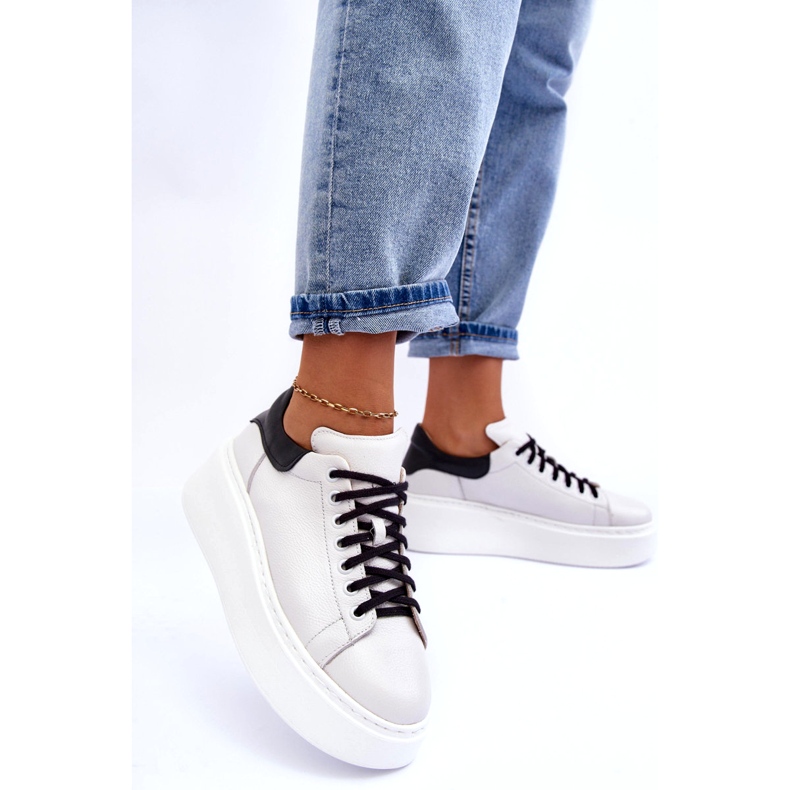 Lemar Frauen -Leder -Sportschuhe auf der weißen Plattform 2