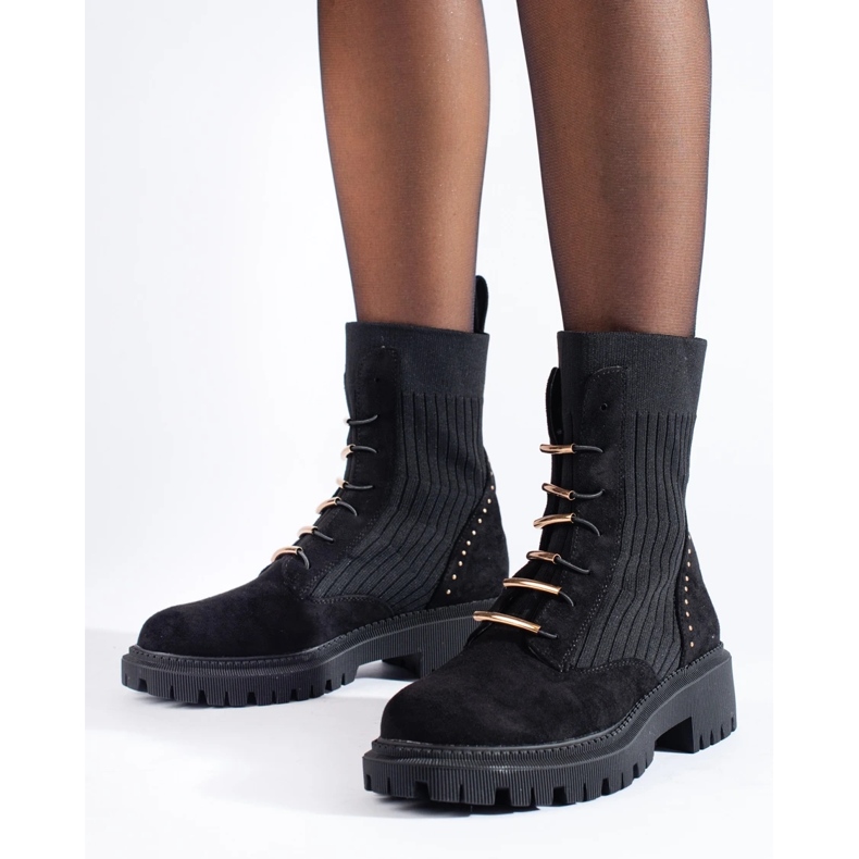 Geknotete Taschen aus schwarzem Wildleder 2