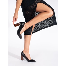 Elegante schwarze Pumps mit hohen Absätzen 2