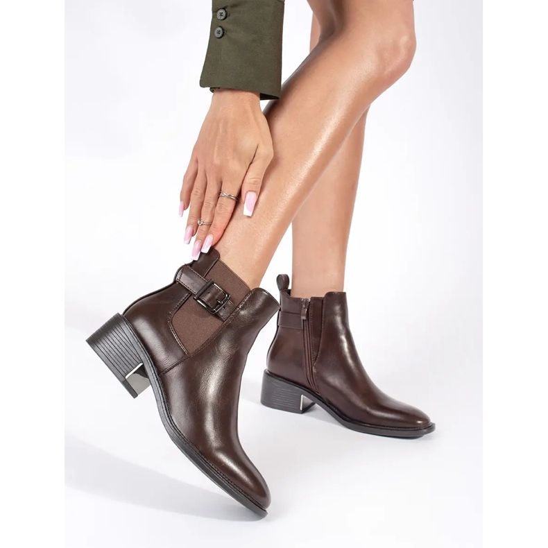 Braune Damen-Chelsea-Stiefel mit Schnalle und hohem Absatz 1