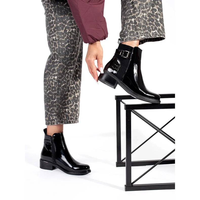 Schwarze Chelsea-Stiefel aus Lack für Damen 2