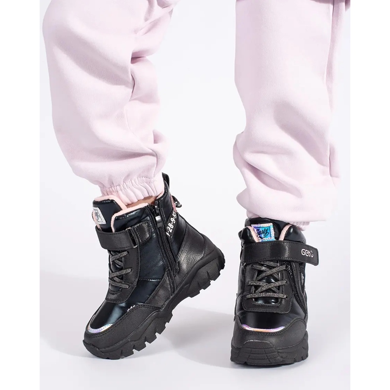 Schwarze Mädchenschuhe mit dicker Sohle 2