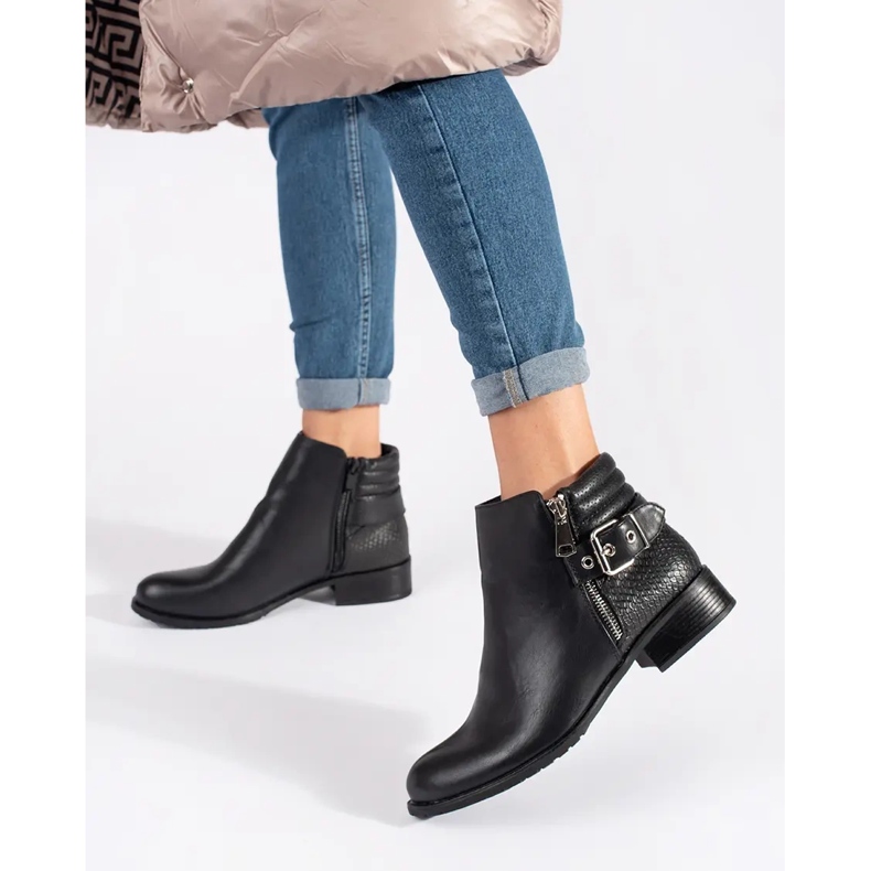 Schwarze Chelsea-Stiefel für Damen mit flachem Absatz 1