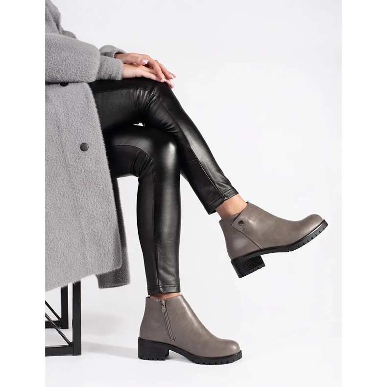 Graue Öko-Lederstiefel 2