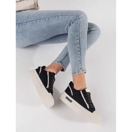 Schwarz-weiße Plateau-Sneaker 2