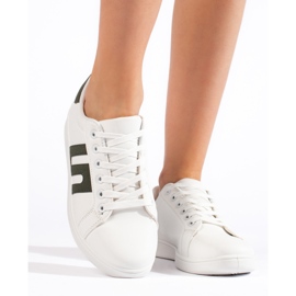 Weiße und grüne Damen-Sneaker 2