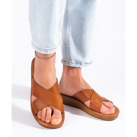 Braune Plateau-Flip-Flops für Damen 2