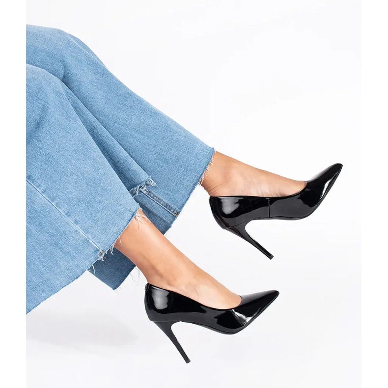 Schwarze Lack-Stilettos für Damen 1