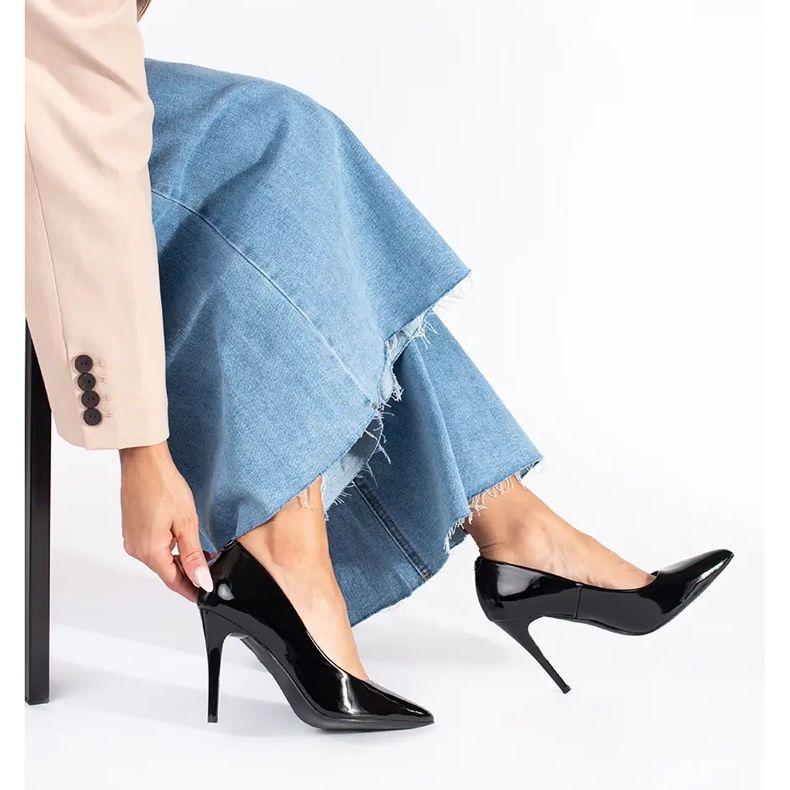 Schwarze Lack-Stilettos für Damen 2