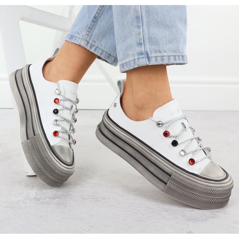 GOE Leder -Turnschuhe auf der weißen NN2N4054 -Plattform 1