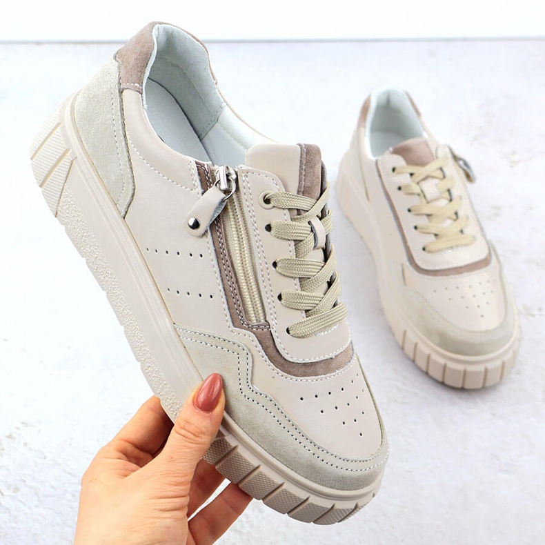 Leder -Turnschuhe auf der Filippo DP6862 Beige Plattform 1