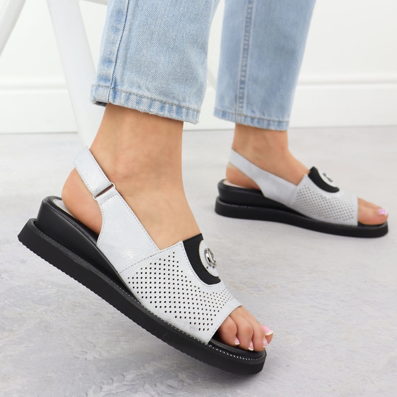 Jezzi Frauensandalen auf einer Plattform mit Gummi-Silber-Jeszi RMR2267-2 2