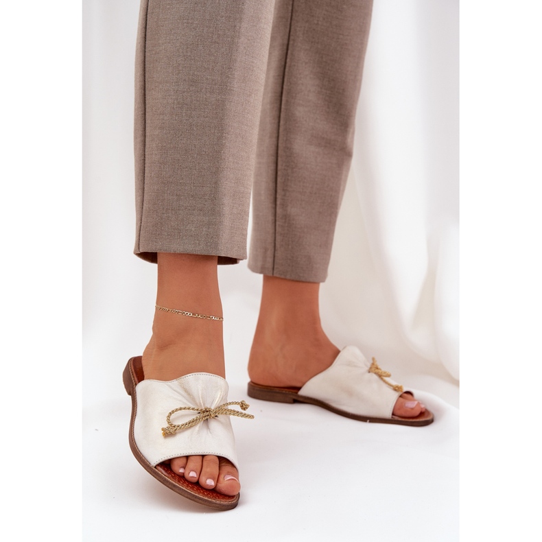 Leder flach elegante Flip Flops mit einem Bogen Lewski 3572 Zloty Wischt golden 2