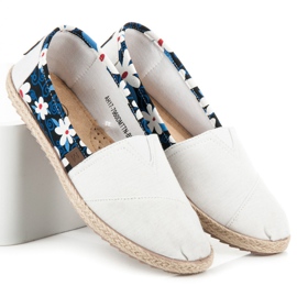 Mckeylor Espadrilles mit Blumen weiß 1
