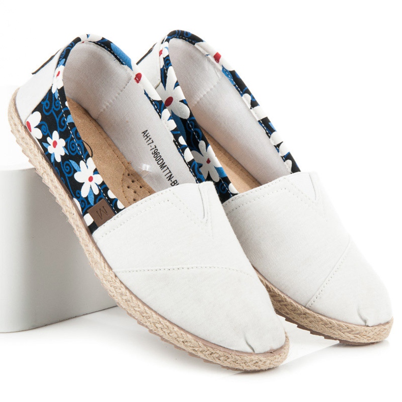 Mckeylor Espadrilles mit Blumen weiß 1