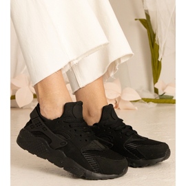 Schwarze Turnschuhe Sportsneaker 1