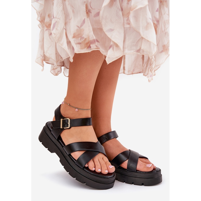 Frauensandalen auf der Plattform mit Öko -Lederschwarz 1