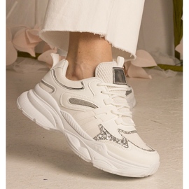 Weiße Turnschuhe Frauensport mit Glitzer 4