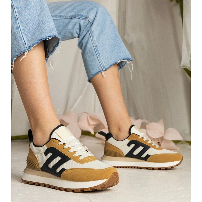 Braune Sport-Sneaker für Damen 1