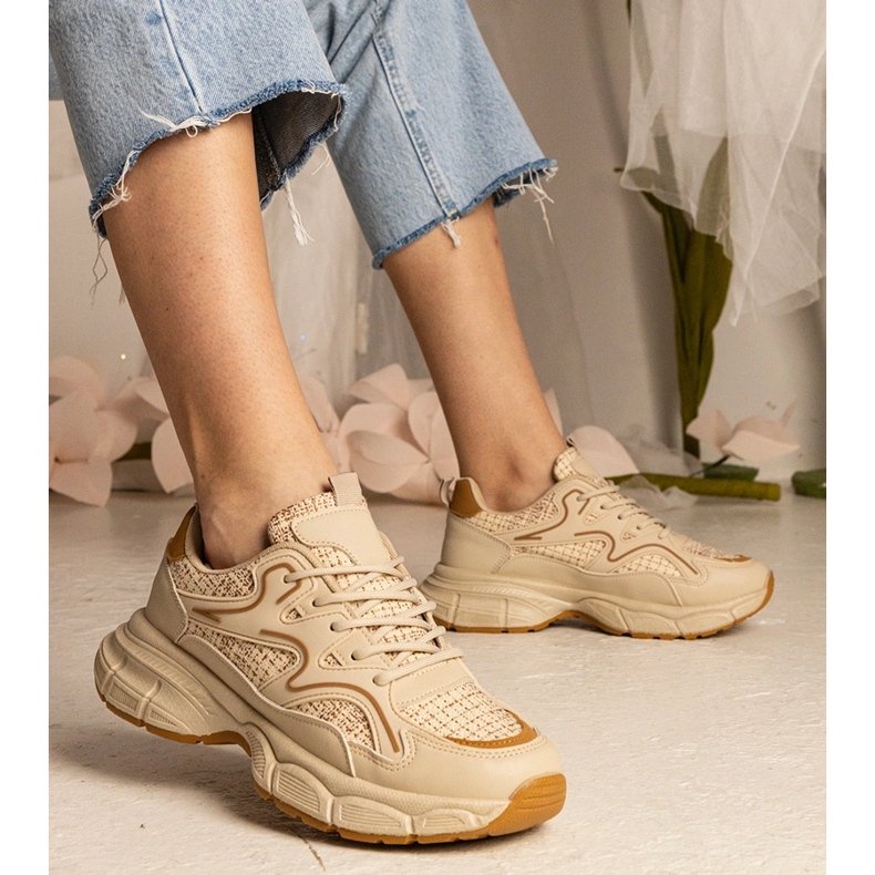 Beige Frauensport -Sneaker 1