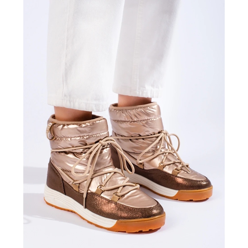 Kurze goldene Schneestiefel Big Star KK274276 braun 1
